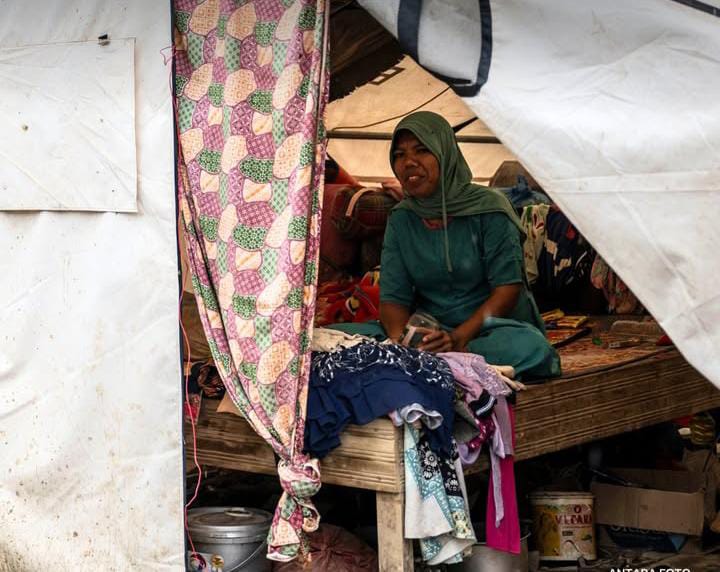 Suasana Pengungsian Di Aceh Pasca Bencana Banjir Bandang(Foto: BBC Indonesia)